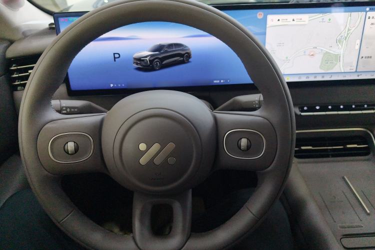 Used IM LS6 2026 Model Range-Extending 66 Max+ Steering Wheel