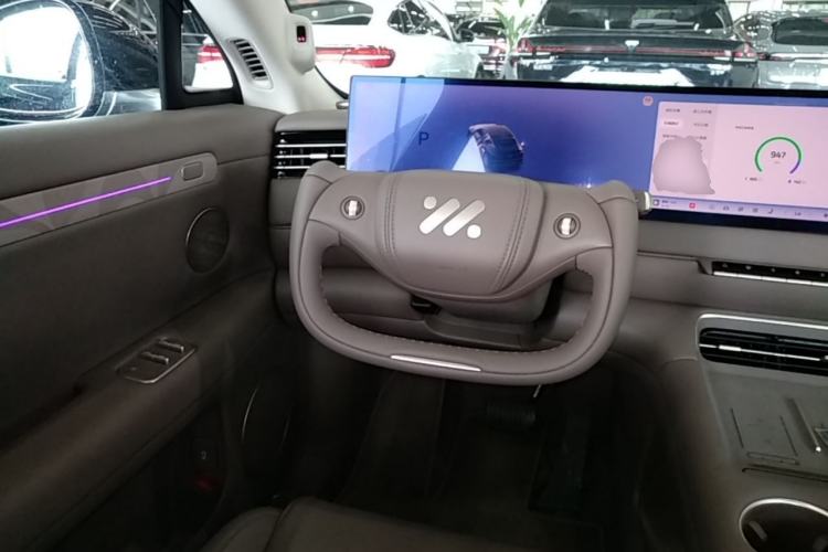 Used IM LS6 2026 Model Range-Extending 66 Max Steering Wheel