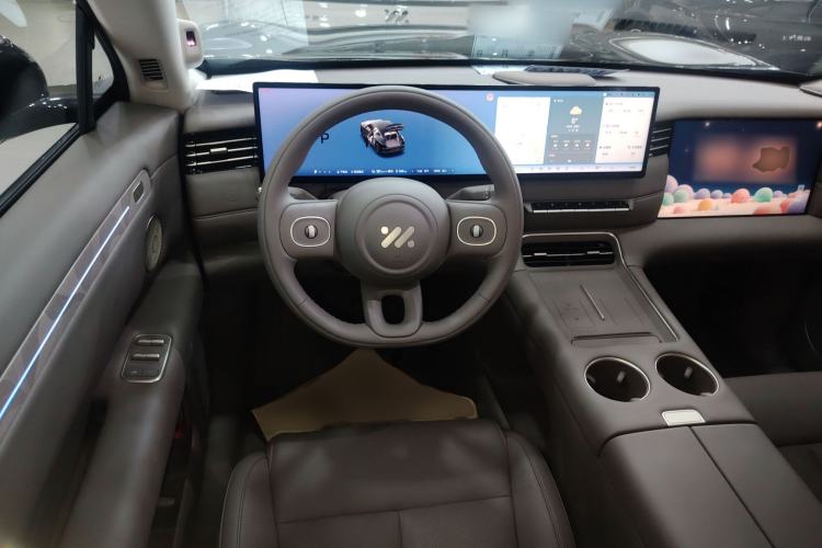 Used IM LS6 2026 Model Range-Extending 66 Max+ Steering Wheel