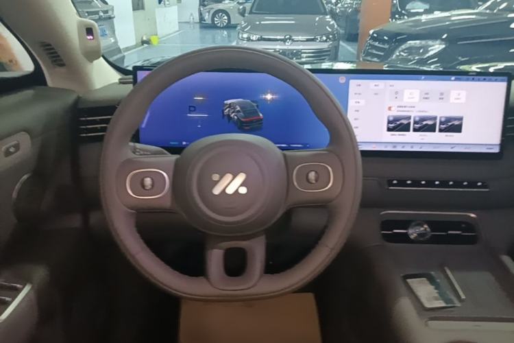 Used IM LS6 2026 Model Range-Extending 66 Max+ Steering Wheel