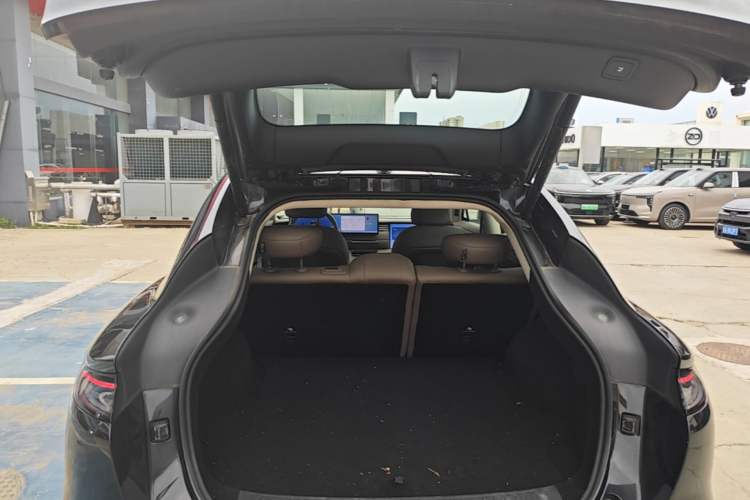 Used IM LS6 2026 Model Range-Extending 66 Max+ Trunk