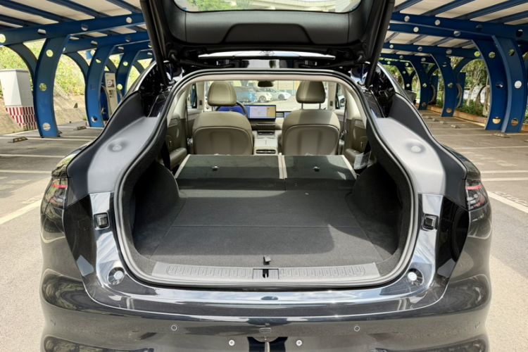 Used IM LS6 2026 Model Range-Extending 66 Max+ Trunk
