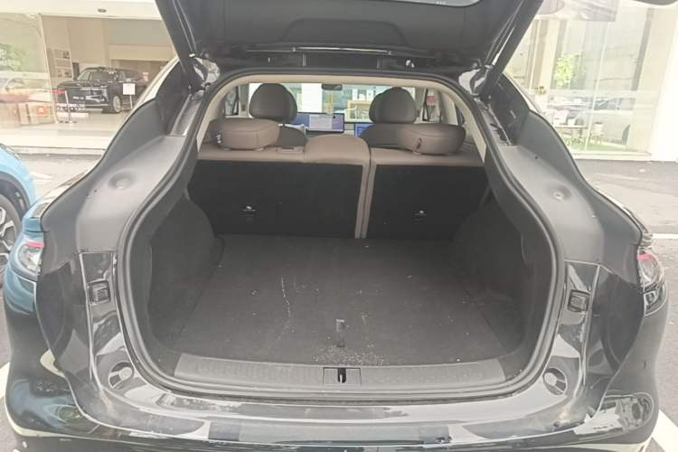 Used IM LS6 2026 Model Range-Extending 66 Max+ Trunk