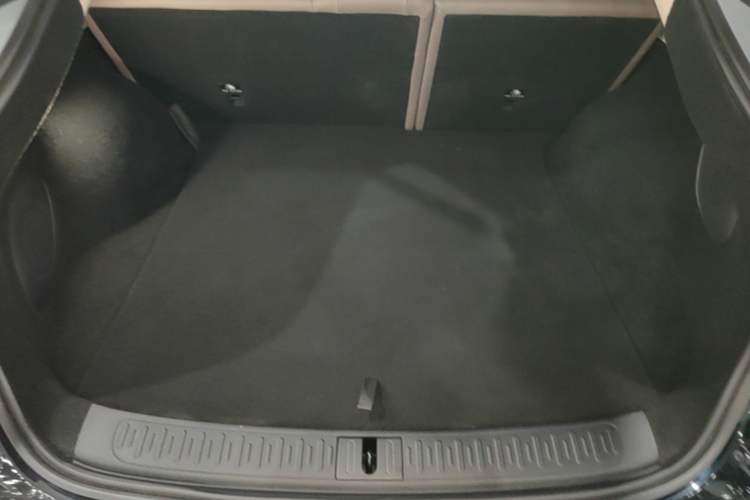 Used IM LS6 2026 Model Range-Extending 66 Max+ Trunk
