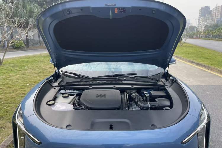 Used IM LS6 2026 Model Range-Extending 52 Max+ Engine Bay