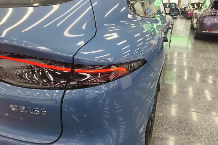 Used IM LS6 2026 Model Range-Extending 66 Max Exterior 3