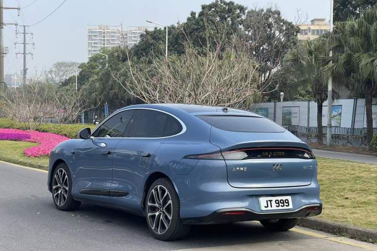 Used IM LS6 2026 Model Range-Extending 52 Max+ Exterior 3
