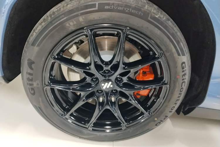 Used IM LS6 2026 Model Range-Extending 52 Max Exterior 5