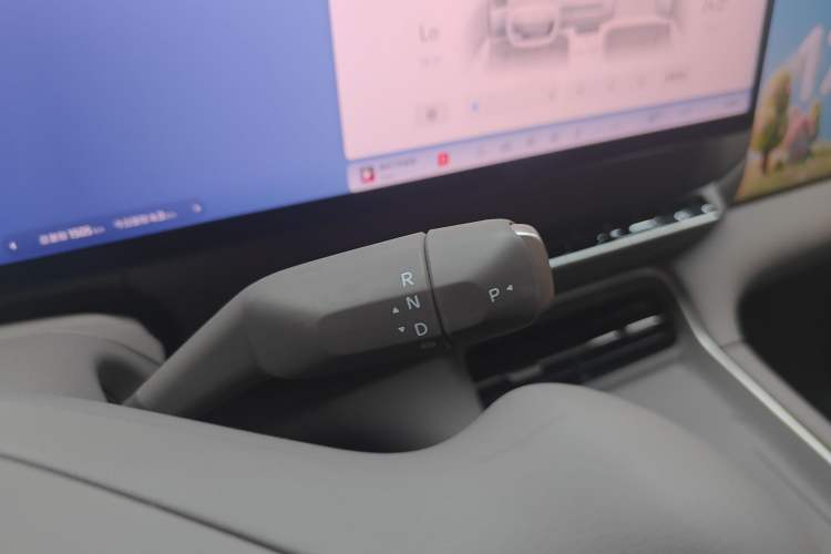 Used IM LS6 2026 Model Range-Extending 52 Max+ Gear Lever