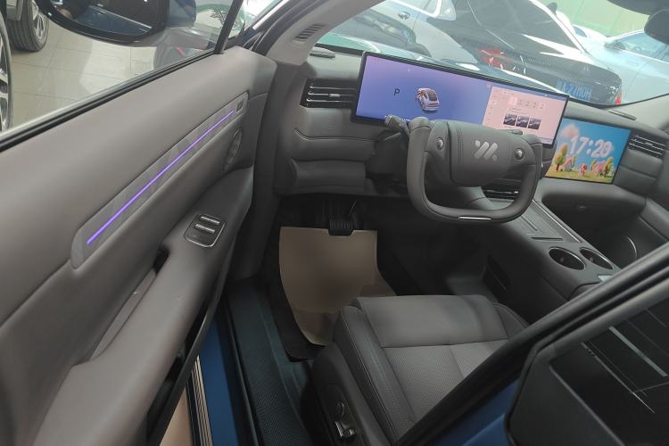 Used IM LS6 2026 Model Range-Extending 52 Max+ Interior 3