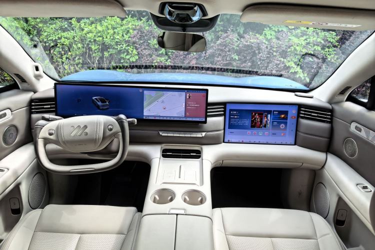 Used IM LS6 2026 Model Pure Electric Max Interior 4