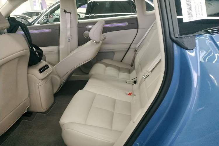 Used IM LS6 2026 Model Pure Electric Max Interior 4