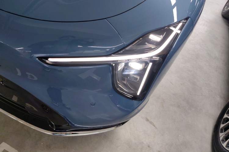Used IM LS6 2026 Model Range-Extending 66 Max+ Left Front Headlight