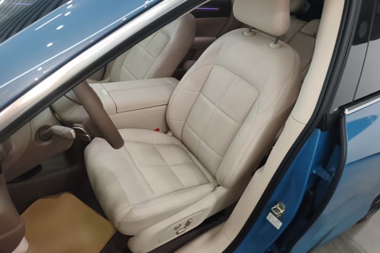 Used IM LS6 2026 Model Range-Extending 66 Max+ Left Front Seat