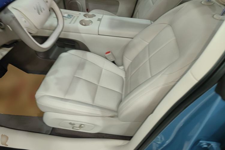 Used IM LS6 2026 Model Pure Electric Max Left Front Seat