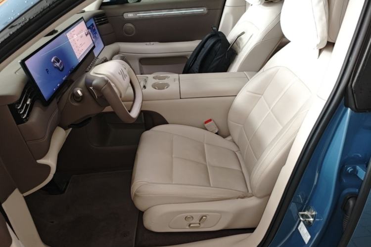 Used IM LS6 2026 Model Pure Electric Max Left Front Seat
