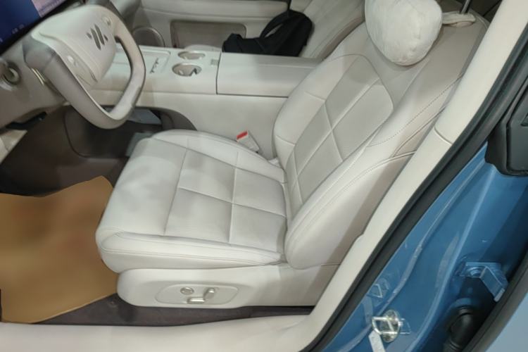 Used IM LS6 2026 Model Pure Electric Max Left Front Seat