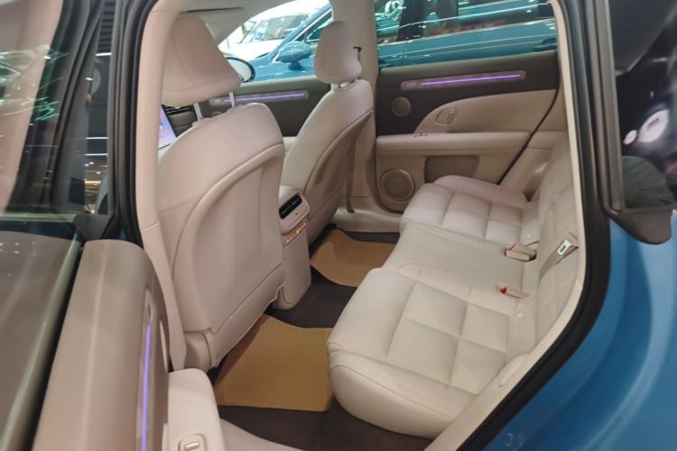 Used IM LS6 2026 Model Range-Extending 66 Max+ Left Rear Seat