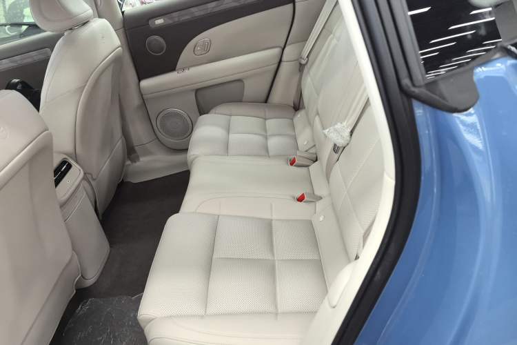 Used IM LS6 2026 Model Range-Extending 66 Max Left Rear Seat