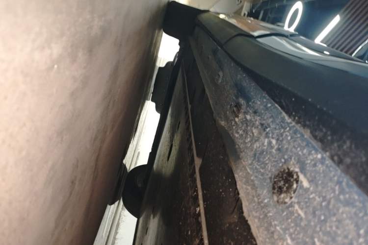 Used IM LS6 2026 Model Pure Electric Max Left Side Sill