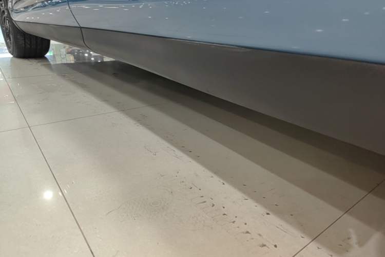 Used IM LS6 2026 Model Pure Electric Max Left Side Sill