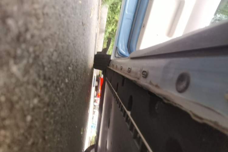 Used IM LS6 2026 Model Pure Electric Max Left Side Sill
