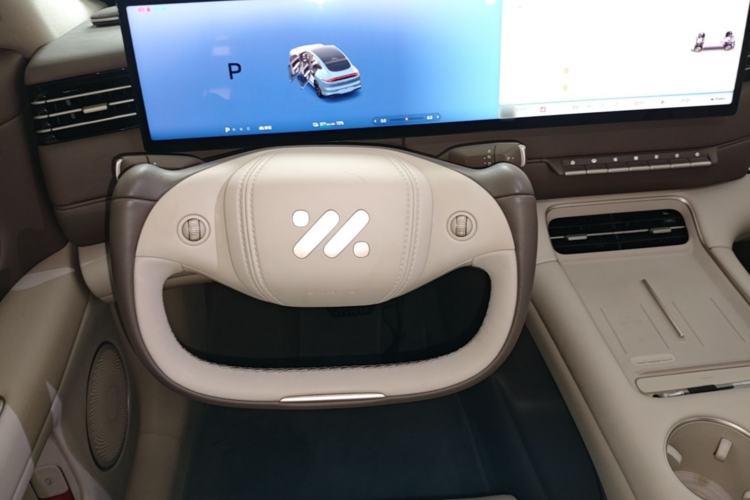 Used IM LS6 2026 Model Pure Electric Max Steering Wheel