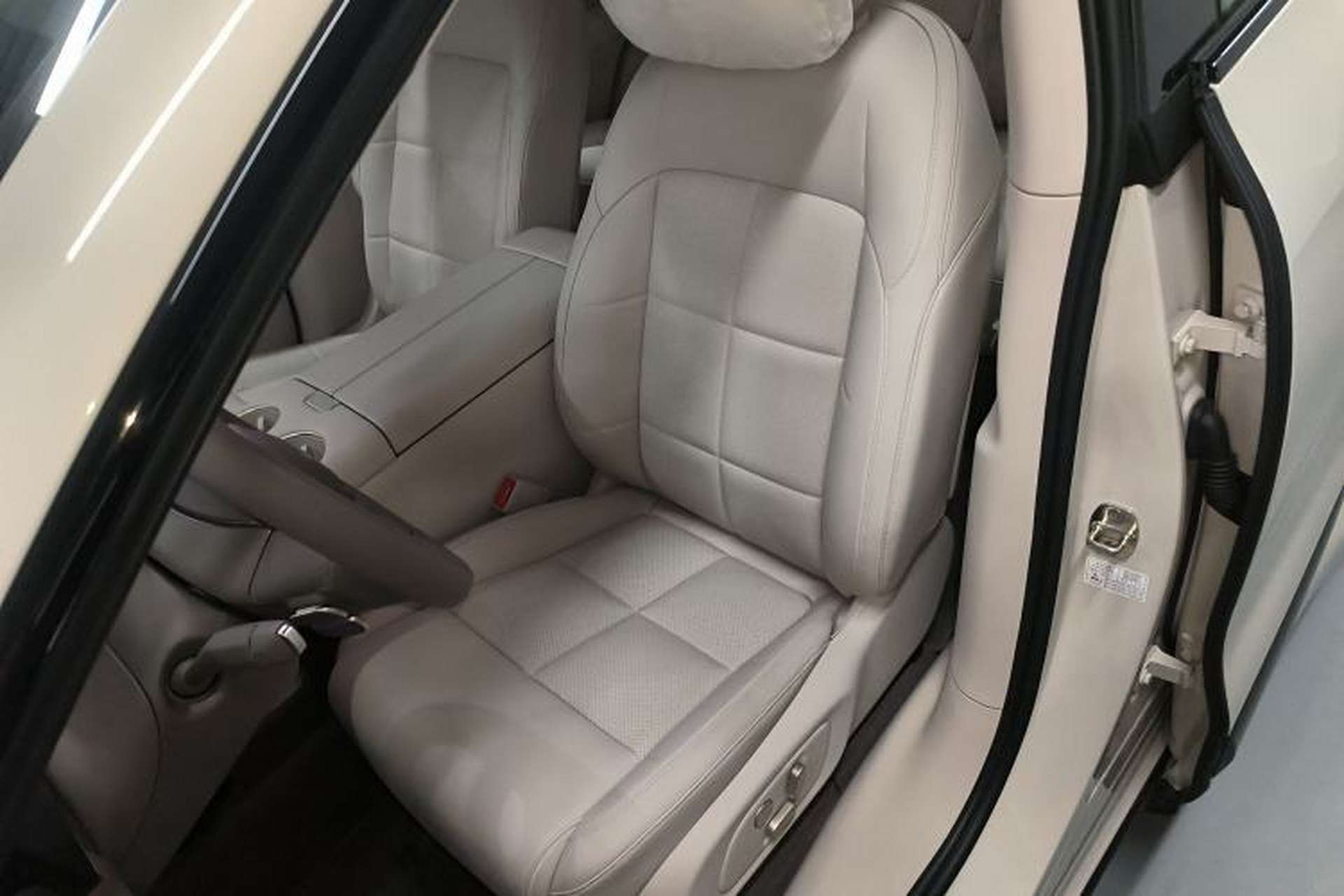 Used IM LS6 2026 Model Range-Extending 52 Max Left Front Seat