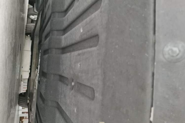 Used IM LS6 2026 Model Range-Extending 52 Max+ Chassis Front