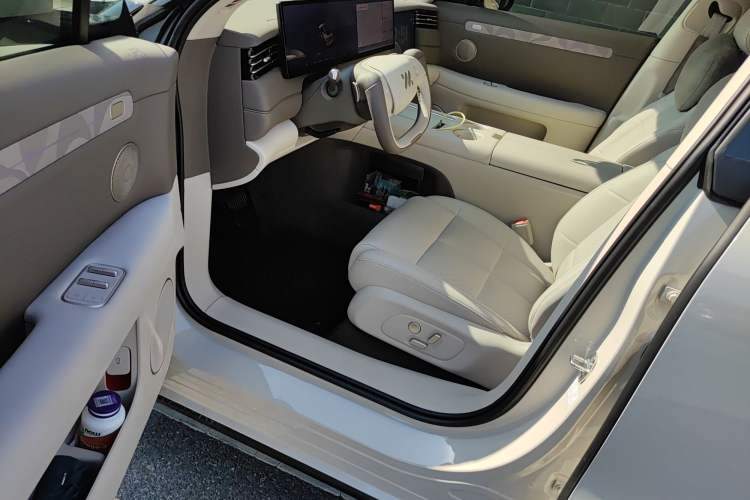 Used IM LS6 2026 Model Range-Extending 66 Max Driver Seat