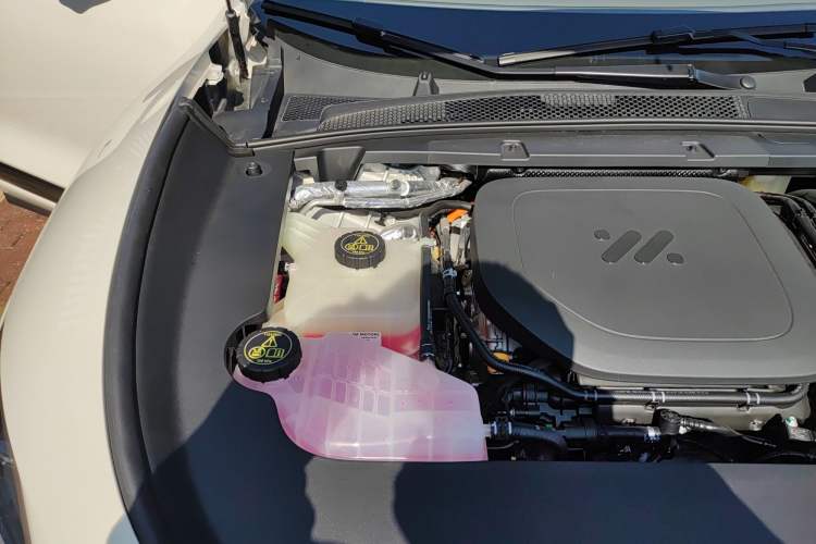 Used IM LS6 2026 Model Range-Extending 66 Max Engine Bay Right