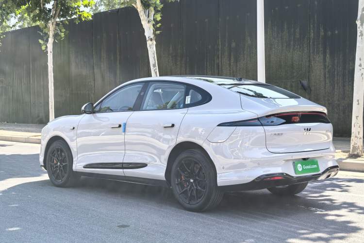 Used IM LS6 2026 Model Range-Extending 66 Max Exterior 4