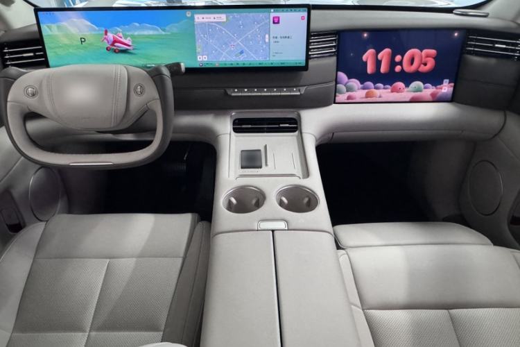 Used IM LS6 2026 Model Pure Electric Max Interior 1