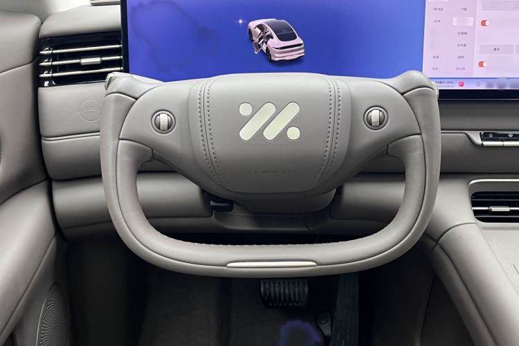 Used IM LS6 2026 Model Pure Electric Max Interior 2