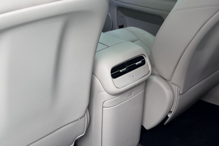 Used IM LS6 2026 Model Pure Electric Max Interior 3