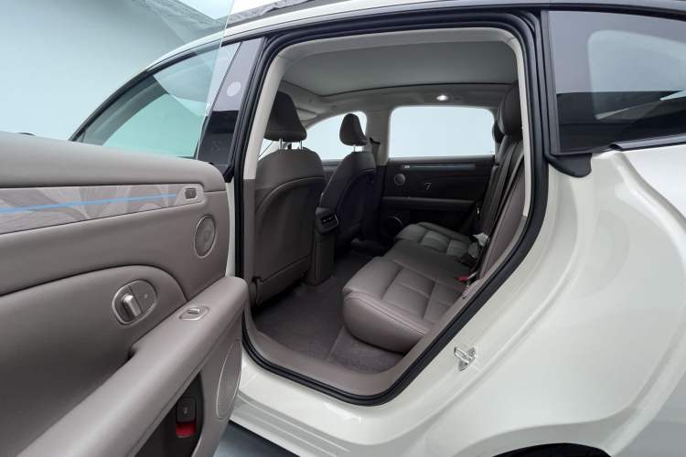 Used IM LS6 2026 Model Pure Electric Max Interior 6