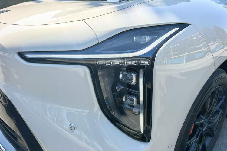 Used IM LS6 2026 Model Range-Extending 66 Max Left Front Headlight