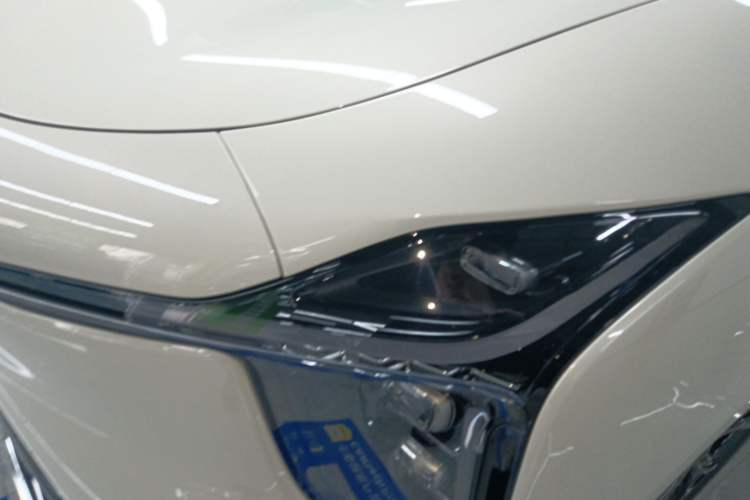 Used IM LS6 2026 Model Range-Extending 52 Max Left Front Headlight