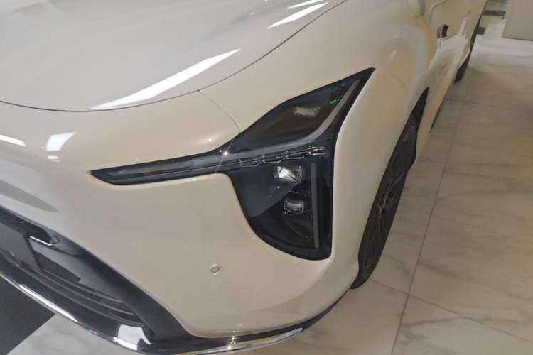 Used IM LS6 2026 Model Range-Extending 66 Max+ Left Front Headlight