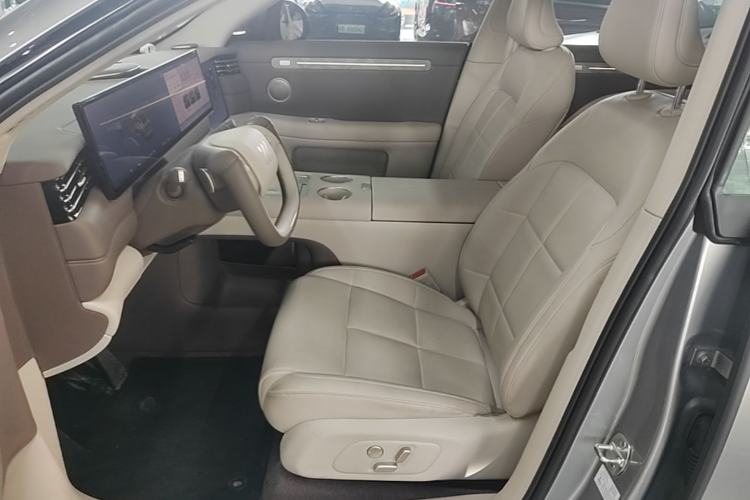 Used IM LS6 2026 Model Pure Electric Max Left Front Seat