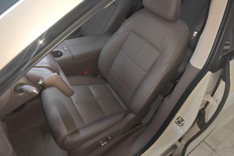 Used IM LS6 2026 Model Range-Extending 66 Max+ Left Front Seat