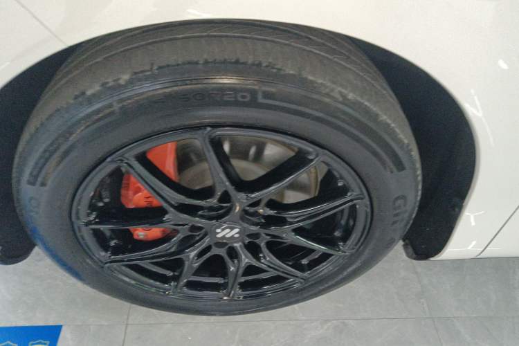 Used IM LS6 2026 Model Range-Extending 52 Max Left Front Wheel Hub