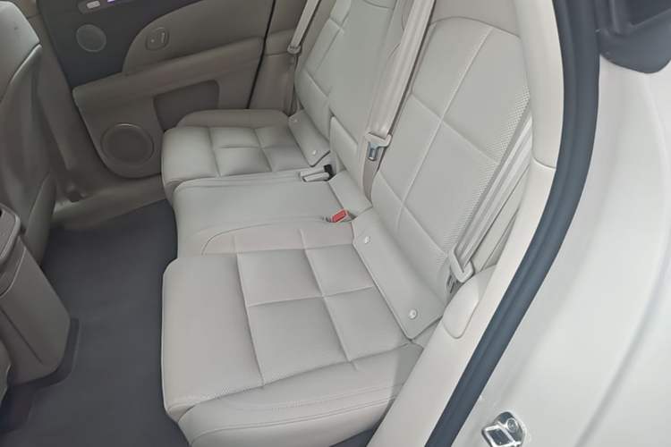 Used IM LS6 2026 Model Pure Electric Max Left Rear Seat
