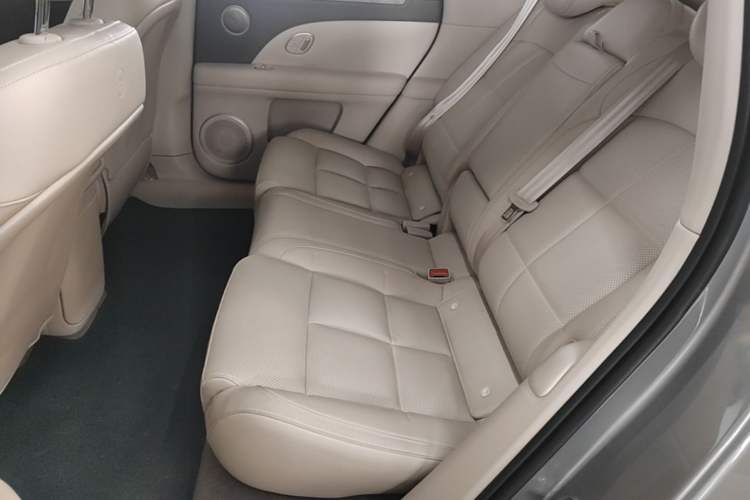 Used IM LS6 2026 Model Pure Electric Max Left Rear Seat