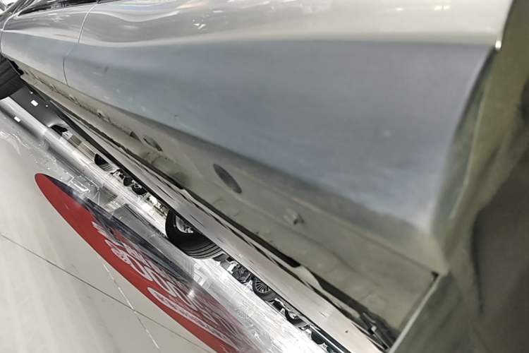 Used IM LS6 2026 Model Pure Electric Max Left Side Sill