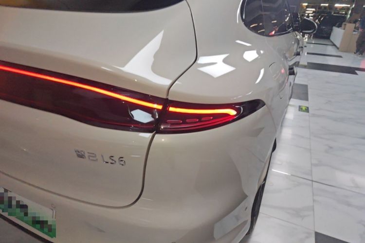 Used IM LS6 2026 Model Range-Extending 66 Max+ Right Rear Taillight