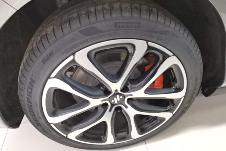 Used IM LS6 2026 Model Pure Electric Max Right Rear Wheel Hub