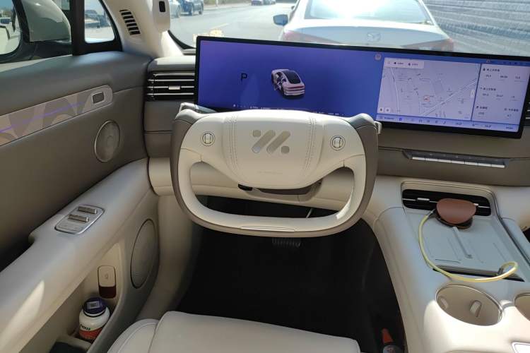 Used IM LS6 2026 Model Range-Extending 66 Max Steering Wheel