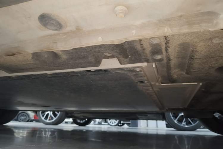Used IM LS6 2026 Model Pure Electric Max Chassis Rear Left