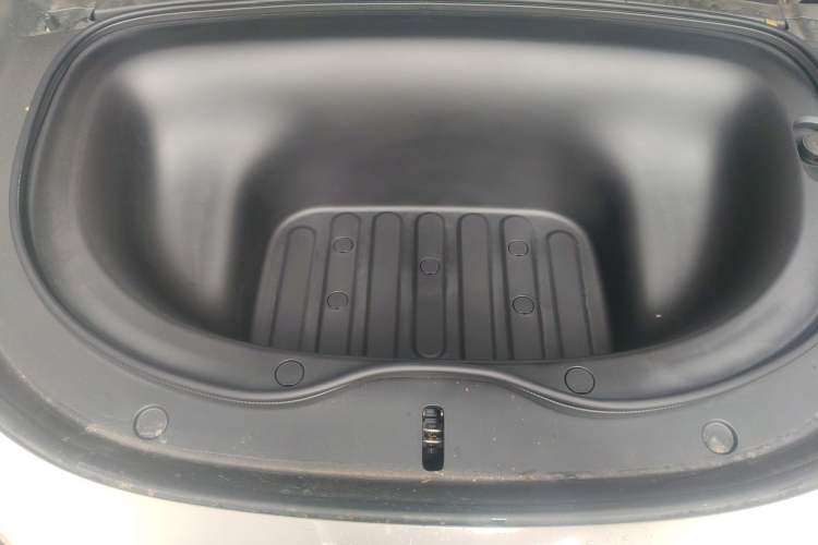 Used IM LS6 2026 Model Pure Electric Max Engine Bay
